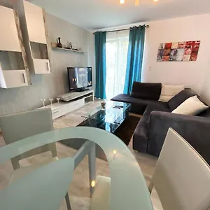 City Apartment Apartment